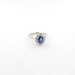 18ct white gold sapphire and diamond cluster ring