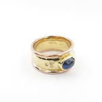 18ct yellow/9ct rose gold cabochon sapphire and diamond ring