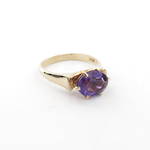 9ct yellow gold and amethyst dress ring