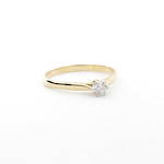 18ct yellow gold and platinum diamond solitaire ring