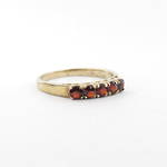 9ct yellow gold garnet dress ring