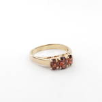 9ct yellow gold garnet set ring