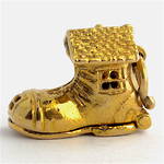 9ct yellow gold 'old woman who lived in a shoe' charm