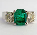 14ct white gold emerald and diamond ring