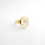 14ct yellow gold moonstone ring