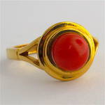 22ct yellow gold coral ring