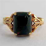 9ct yellow gold vintage bloodstone ring