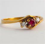 9ct yellow gold natural ruby and diamond set ring