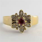 9ct yellow gold garnet and diamond dress ring