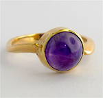 9ct yellow gold Lady's cabochan cut amethyst ring