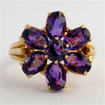 9ct yellow gold amethyst 'flower' ring