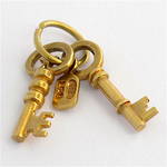 9ct yellow gold keys and tag charm