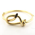 18ct yellow gold hinged bangle