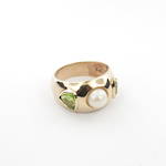 9ct yellow gold peridot and pearl dress ring